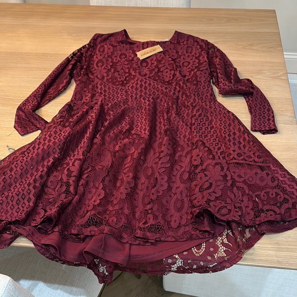 Elegant Burgundy Lace dress
